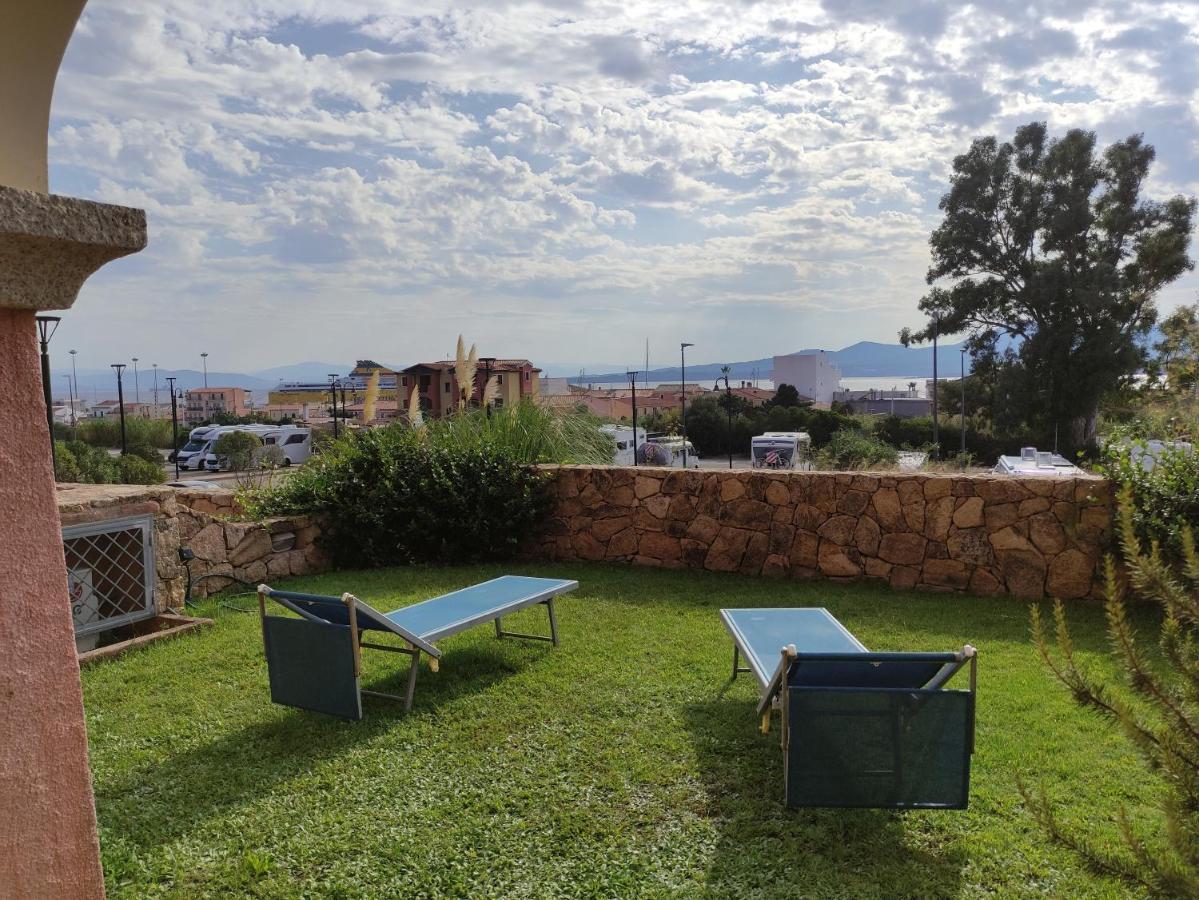Residence Cala Moresca 15 Golfo Aranci Exterior photo